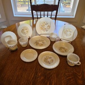 19 Piece Vintage Termocrisa Milk Glass Ruffle Plates, cups,‎ saucers, Bowls MCM